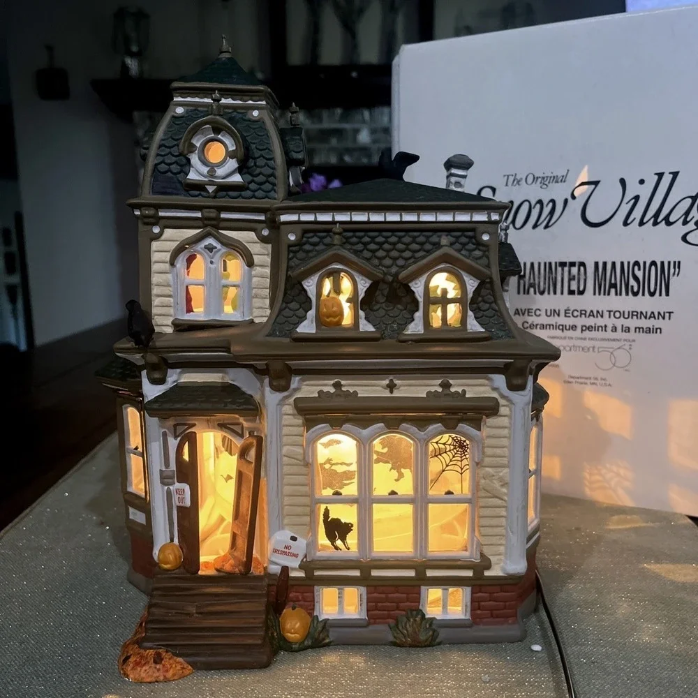 Department 56 Haunted Mansion Snow Village w/ Projection 54935 Halloween WORKS!!